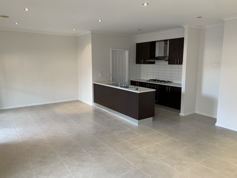 12 Mallard Mews, South Morang VIC 3752