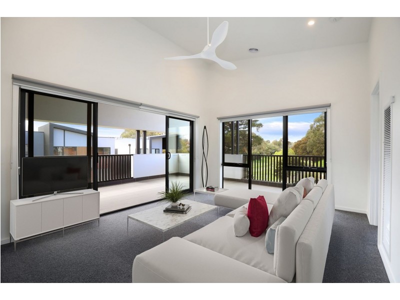 38 Rustic Ave, Burwood East VIC 3151