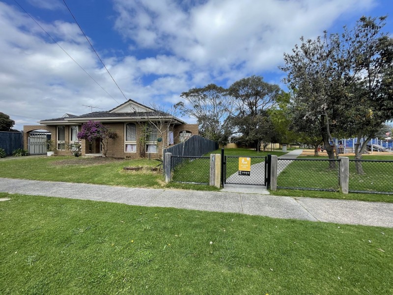 58 Albany Cres, Aspendale VIC 3195
