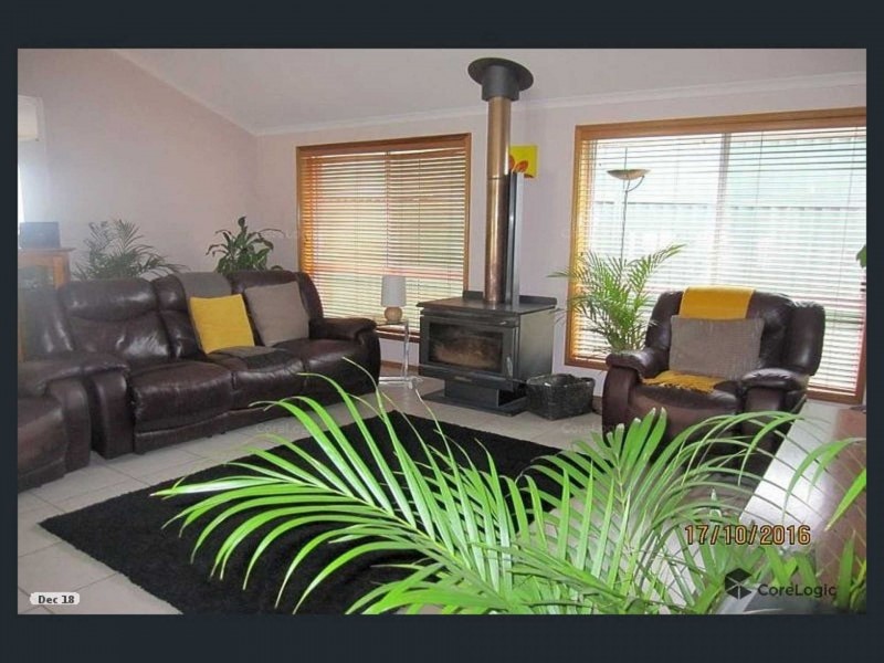 15 Glenwood Rd, Narara NSW 2250