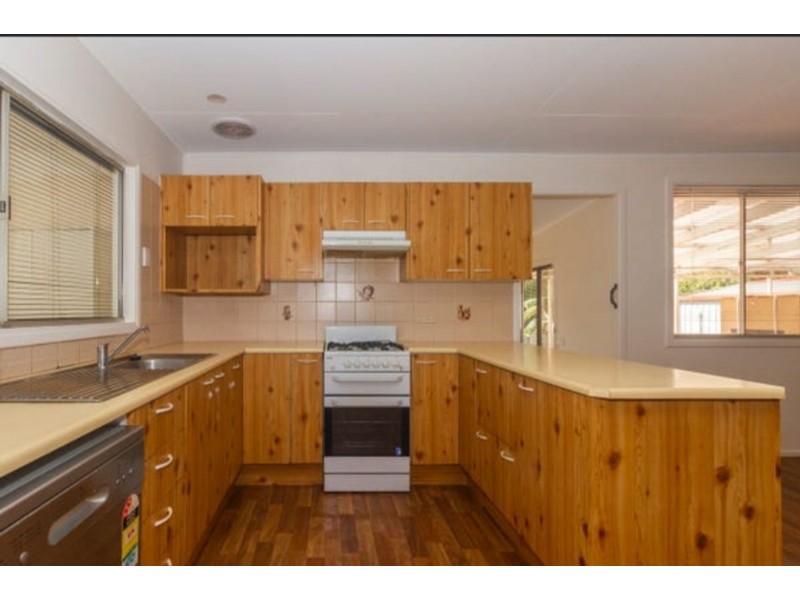 55 Kings Rd, Russell Island QLD 4184