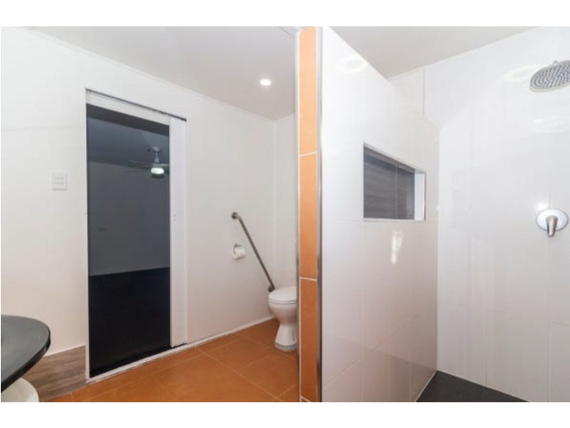 55 Kings Rd, Russell Island QLD 4184