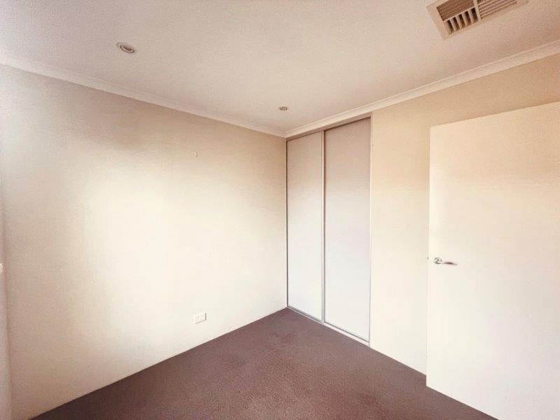 71A Arkana Rd, Westminster WA 6061