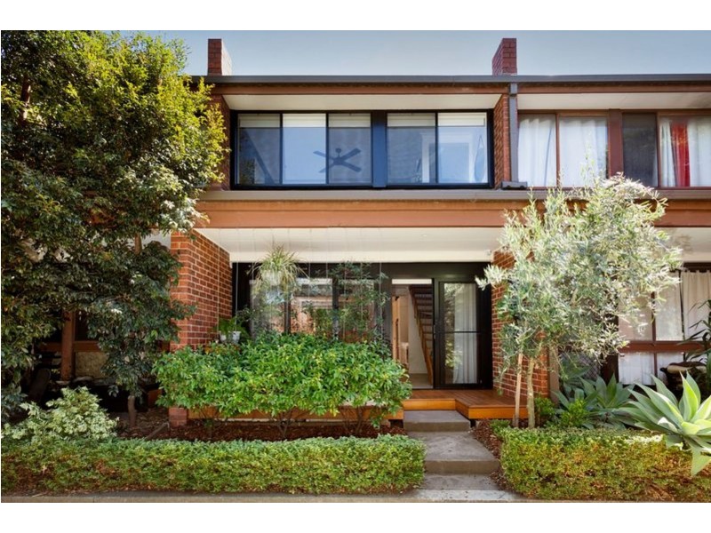 2/13 Cassels Rd, Brunswick VIC 3056