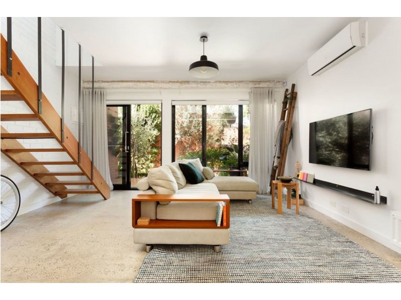 2/13 Cassels Rd, Brunswick VIC 3056