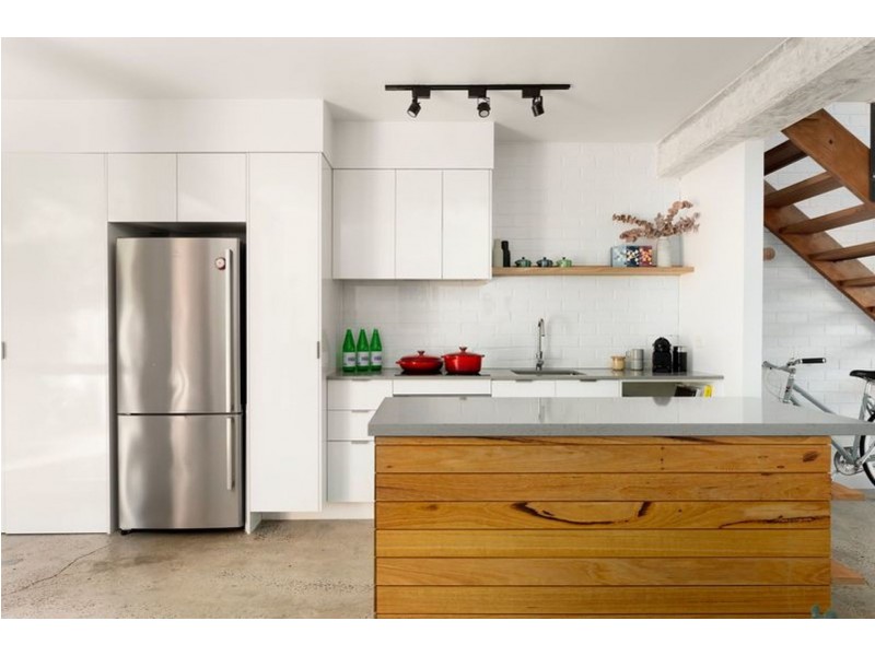 2/13 Cassels Rd, Brunswick VIC 3056
