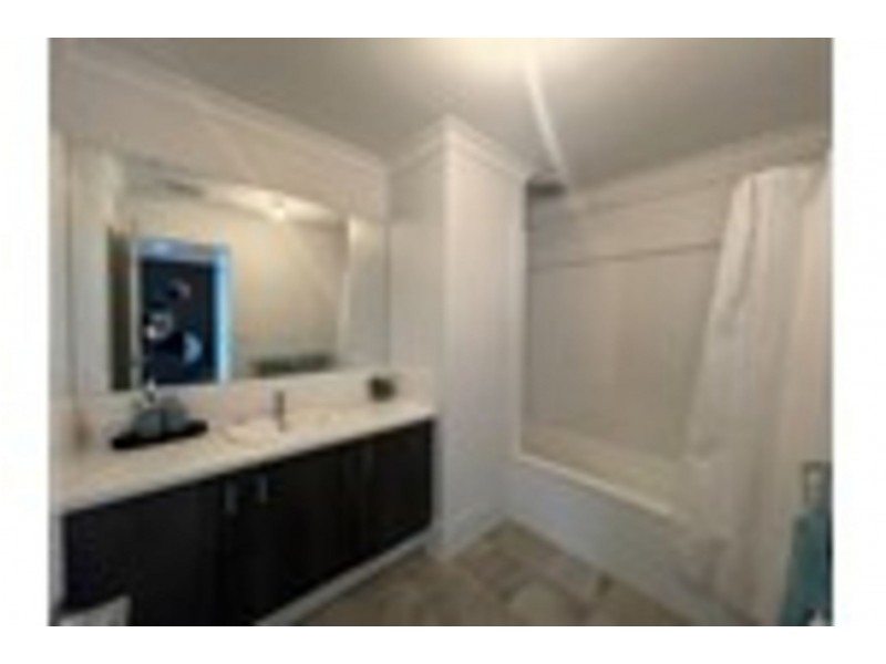 8 Darbyshire Pde, Alkimos WA 6038