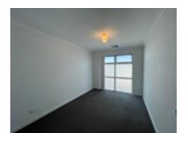 8 Darbyshire Pde, Alkimos WA 6038