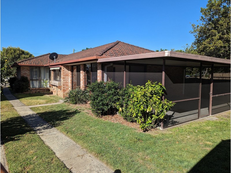 47 Hammond Rd, Toukley NSW 2263
