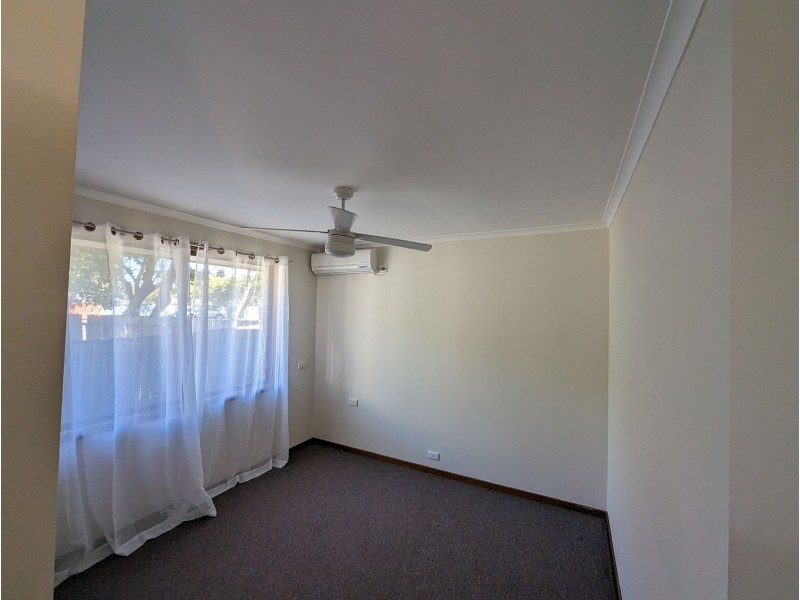 47 Hammond Rd, Toukley NSW 2263