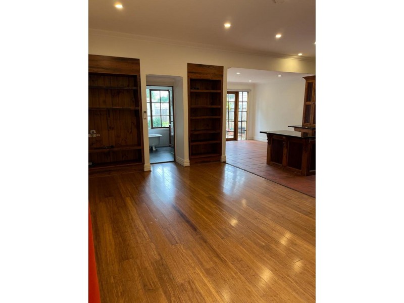 28 Lees St, Mckinnon VIC 3204