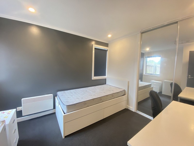 8/51 Station St, Burwood VIC 3125