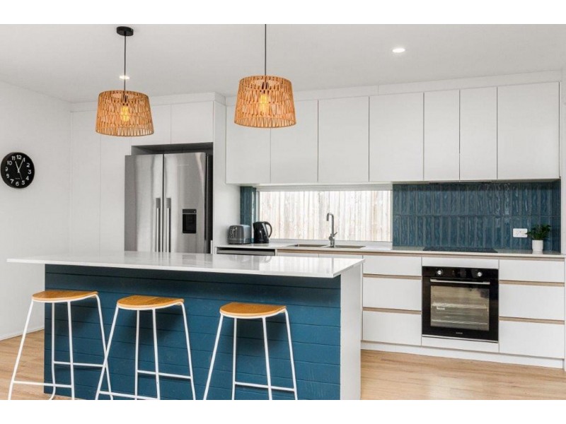 97 Balemo Dr, Ocean Shores NSW 2483