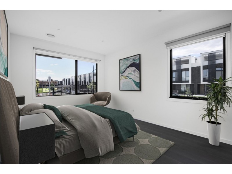 1 Herringbone Cres, Burwood East VIC 3151