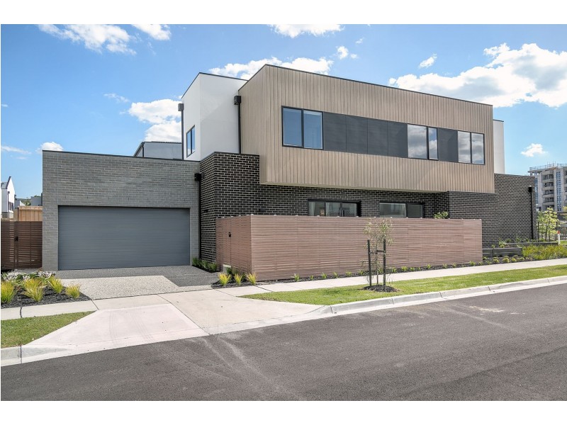 1 Herringbone Cres, Burwood East VIC 3151