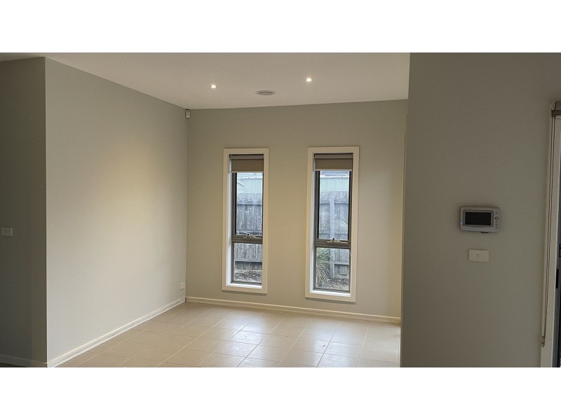 15E Rockbank Rd, Ardeer VIC 3022