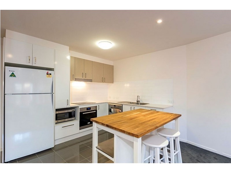 60/39 Jerrabomberra Ave, Narrabundah ACT 2604