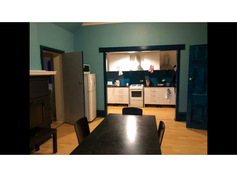 1 Sayer Cres, Sandy Bay TAS 7005