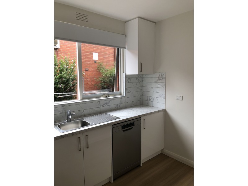 4/10 Payne St, Caulfield North VIC 3161