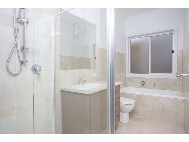 5b Radford Ave, Clearview SA 5085