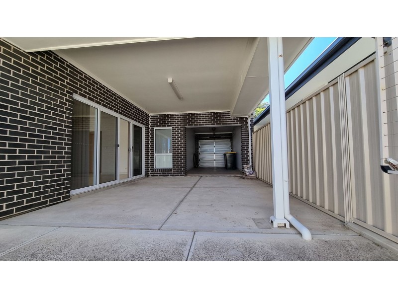 5b Radford Ave, Clearview SA 5085