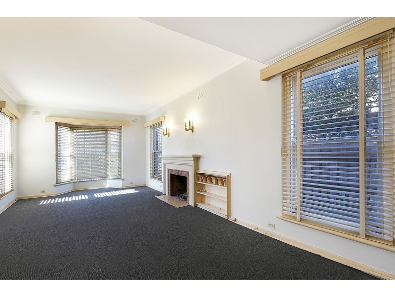 9 Curzon St, Brighton East VIC 3187