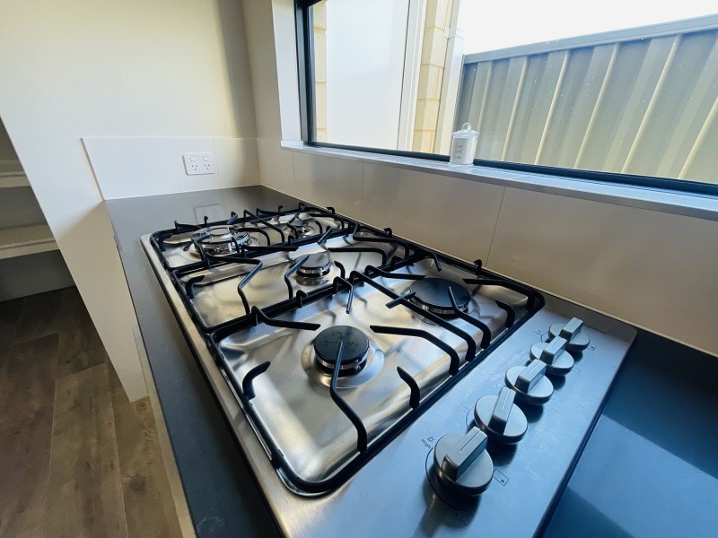 4 Urobilin Loop, Eglinton WA 6034