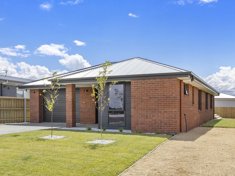 11 Saw Mill Ct, Austins Ferry TAS 7011