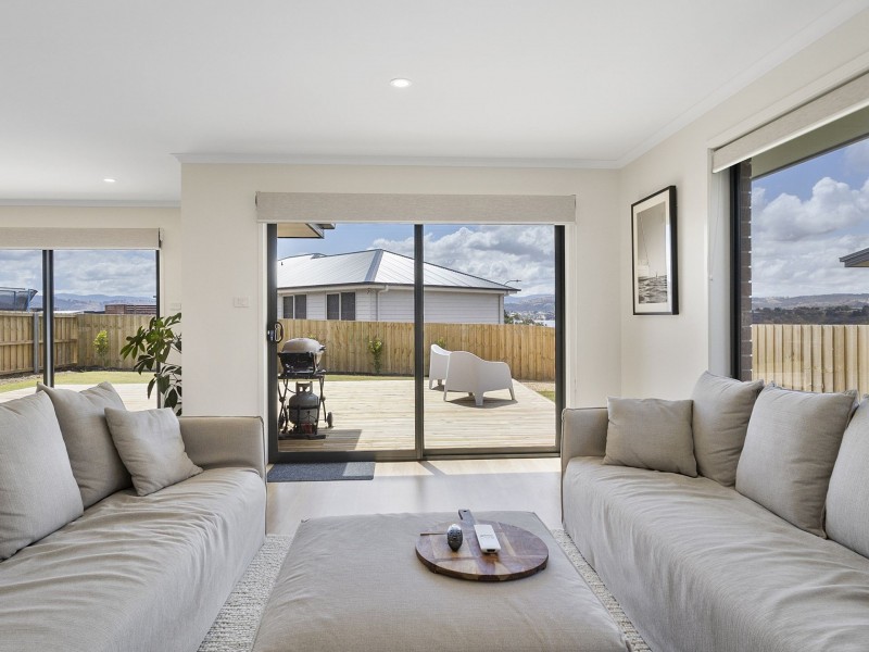 11 Saw Mill Ct, Austins Ferry TAS 7011