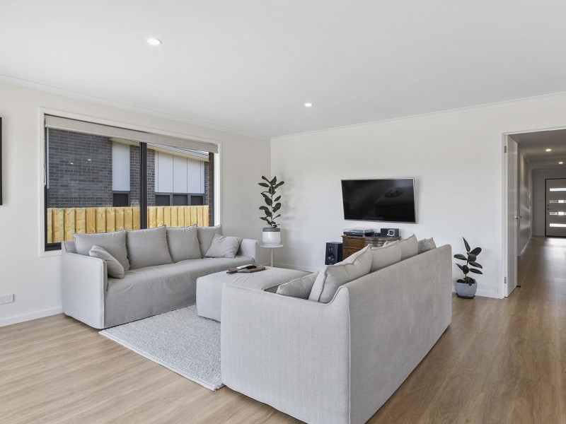 11 Saw Mill Ct, Austins Ferry TAS 7011