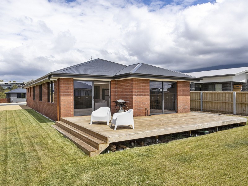 11 Saw Mill Ct, Austins Ferry TAS 7011