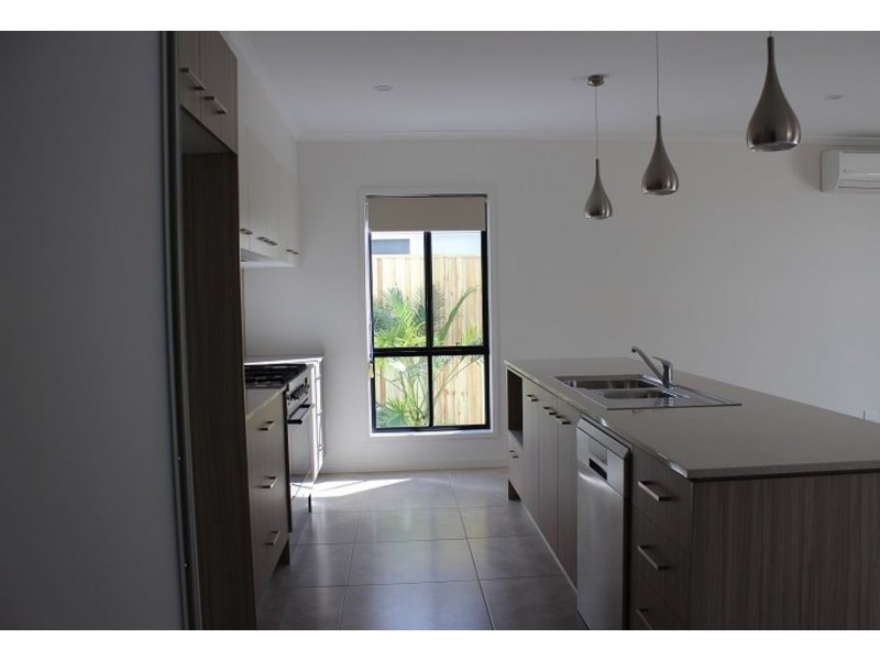 4 Triumph St, Birtinya QLD 4575