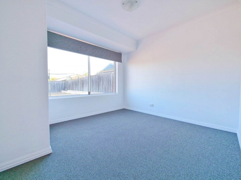17 Angophora Ave, Ellenbrook WA 6069