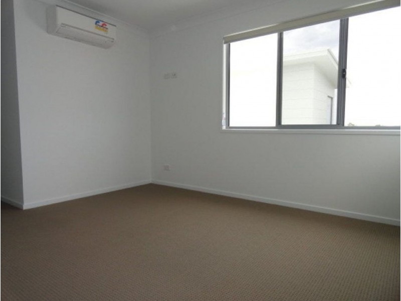 1/66 Lighthouse Cct, Birtinya QLD 4575