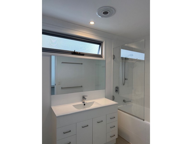 1/66 Lighthouse Cct, Birtinya QLD 4575