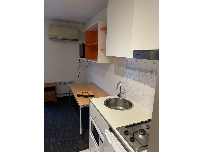 706/9-13 Earl St, Carlton VIC 3053