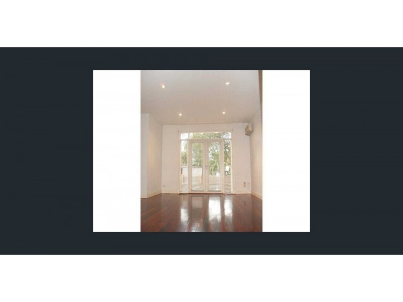 2/49 Spenser St, St Kilda VIC 3182