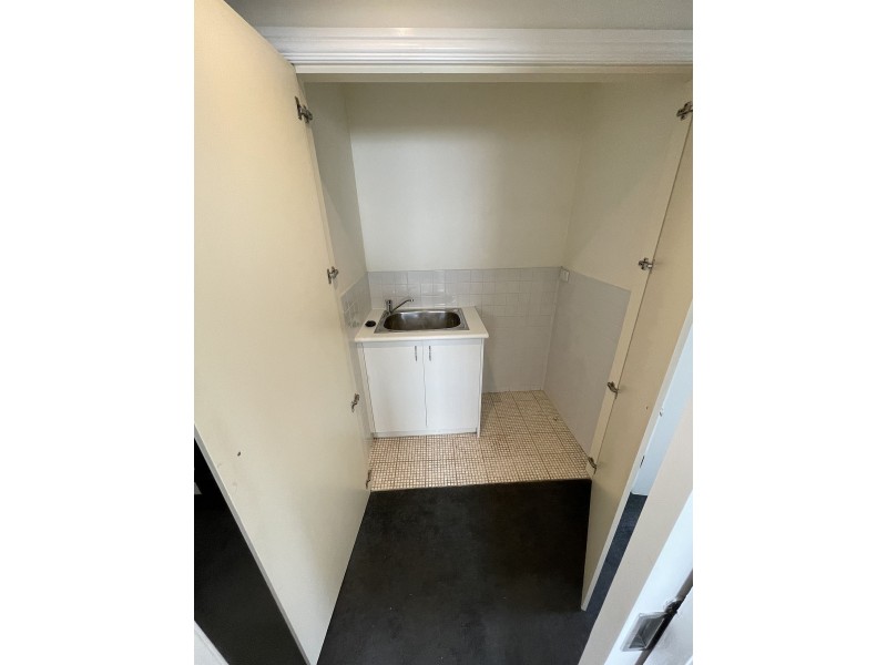 2/49 Spenser St, St Kilda VIC 3182