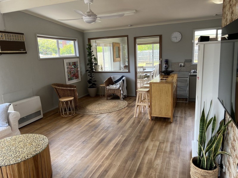23 Rosemore Rd, Rosebud VIC 3939