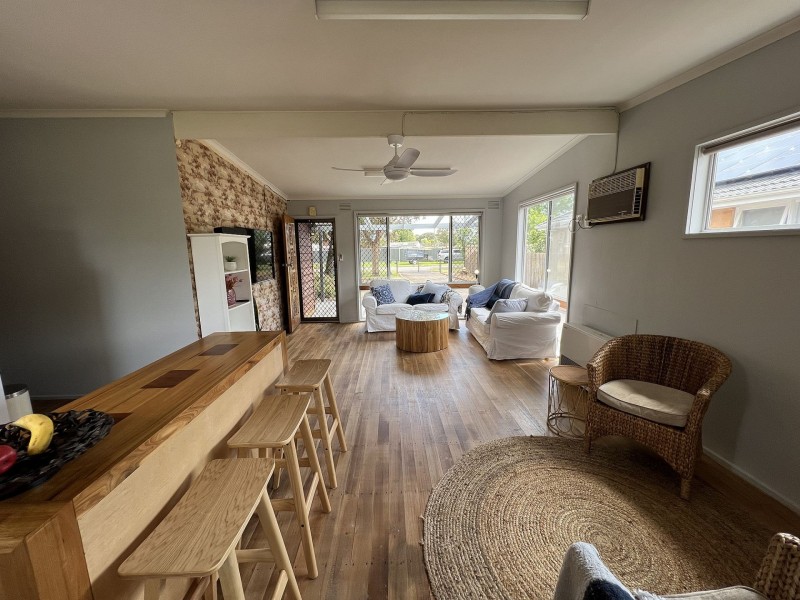 23 Rosemore Rd, Rosebud VIC 3939