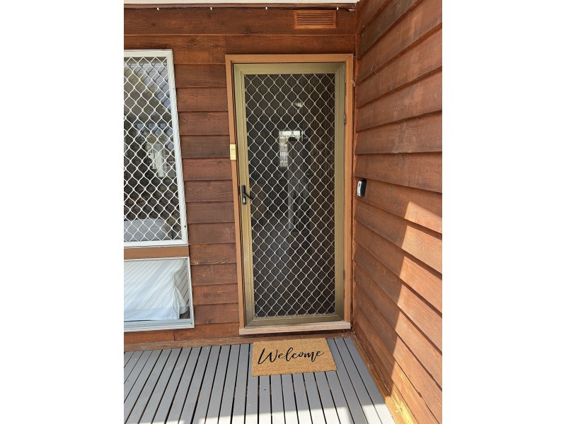 23 Rosemore Rd, Rosebud VIC 3939