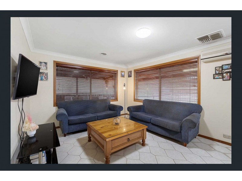 61 Grand Pde, Epping VIC 3076