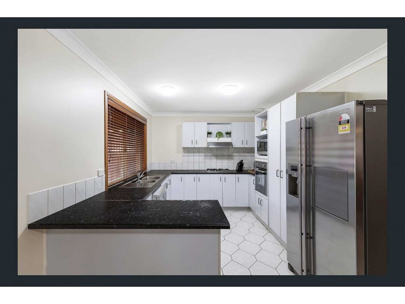 61 Grand Pde, Epping VIC 3076