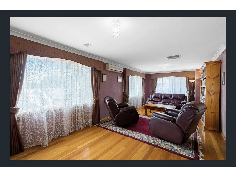 61 Grand Pde, Epping VIC 3076