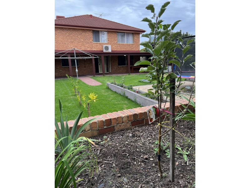 61 Grand Pde, Epping VIC 3076