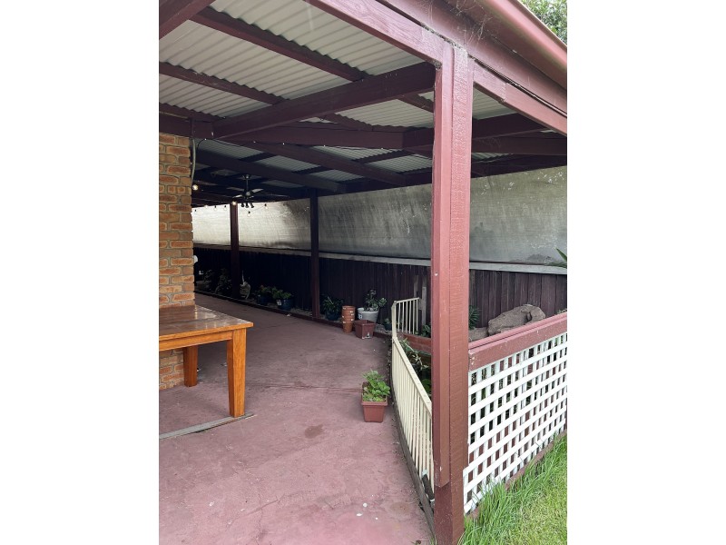 61 Grand Pde, Epping VIC 3076