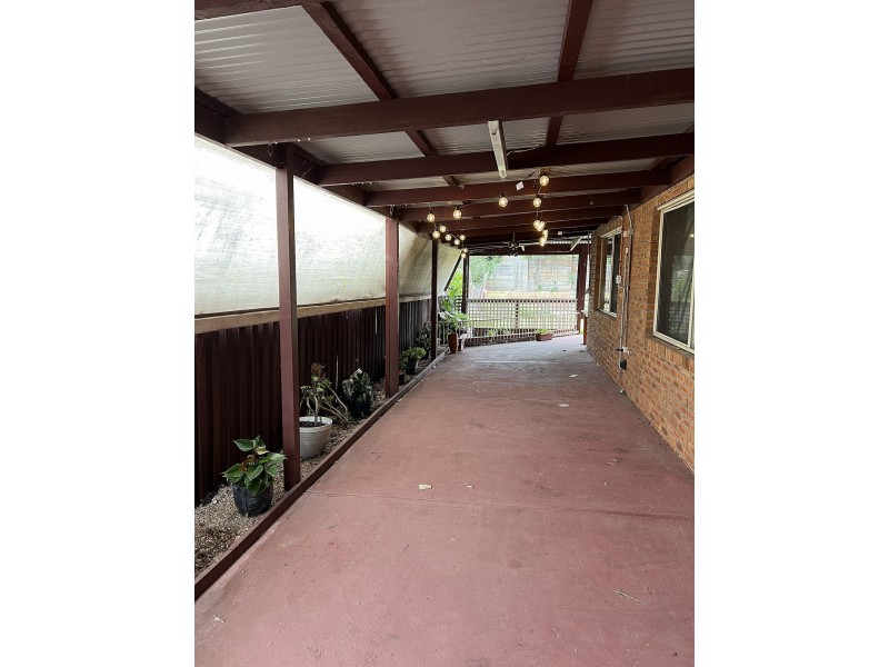 61 Grand Pde, Epping VIC 3076