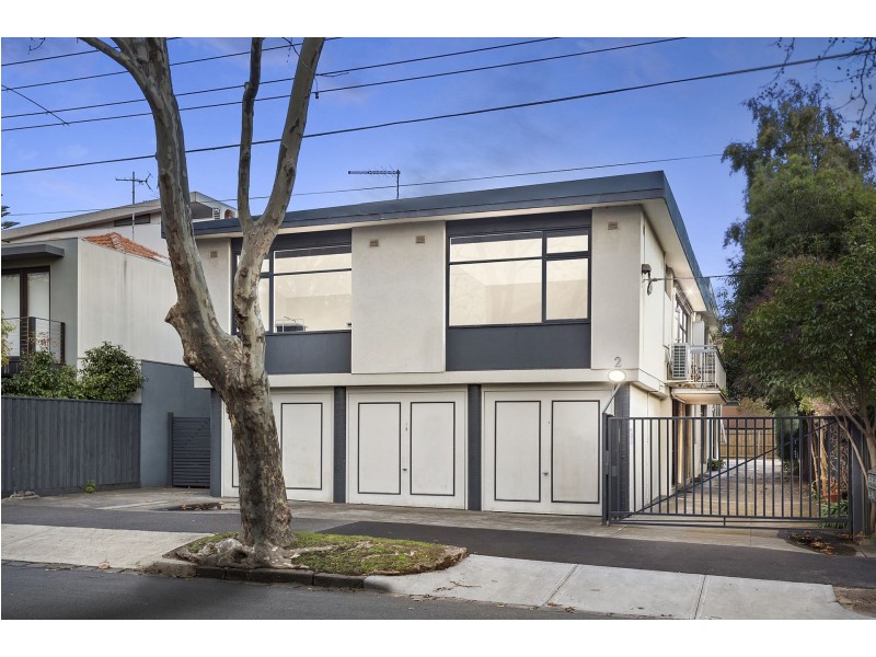 1/2 Westbury Gr, St Kilda East VIC 3183