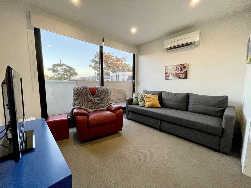214/278 Charman Rd, Cheltenham VIC 3192