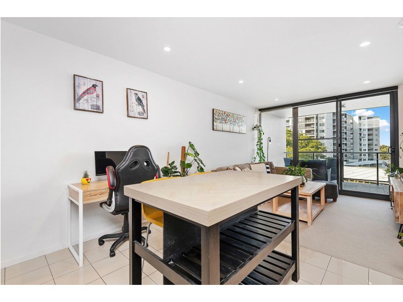 74/1 Rowe Ave, Rivervale WA 6103